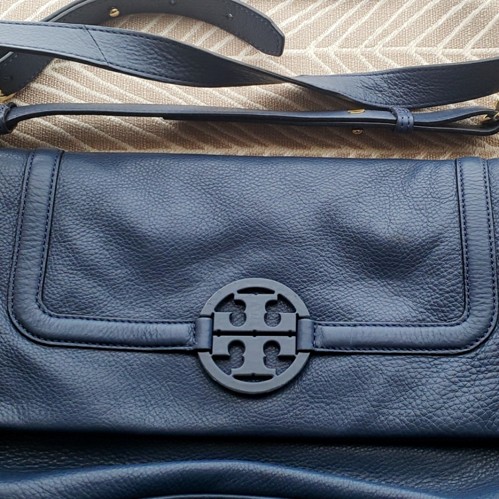 Tory Burch Amanda Messenger Crossbody